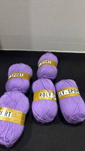 lot 2265 image: Yarn