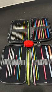 lot 2275 image: Various size crochet needles in cases
