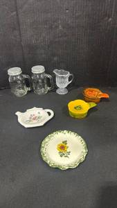 lot 2307 image: Vintage Kitchen Lot small Mason Jar salt and pepper shakers, Ceramic Dishes and more