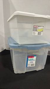 lot 2416 image: Rubbermaid and Sterilite plastic storage containers 6.5 gal and 16qt
