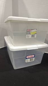 lot 2417 image: 2 Sterilite 16 qt plastic containers