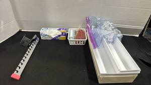 lot 2433 image: Storage Organization Lot Containers 4 gal trash bags and more