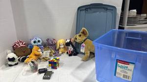 lot 2479 image: Mixed Lot Plush Stuffed Animals Puzzle Cube & Small Toys in Rubbermaid 6.5 Gal Storage Box