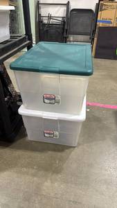 lot 2489 image: 2 Sterilite plastic containers 56 qt