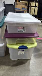 lot 2491 image: 3 Sterilite plastic containers biggest 66 qt