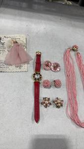 lot 1633 image: Womens jewelry