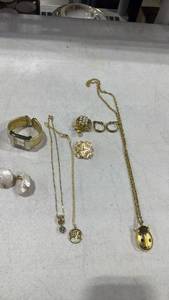lot 1649 image: Womens jewelry