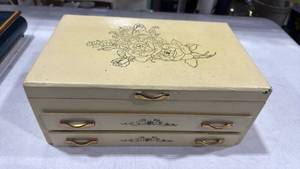 lot 1655 image: Cream Floral Jewelry Box with 2 Drawers and Clip-On Earring Display