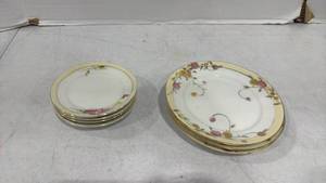 lot 2514 image: Hand painted Nippon saucers and fruit plates