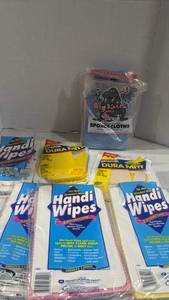 lot 2557 image: Cleaning Supplies Lot Handi Wipes Sponge Cloths Dura Mitt Big Value