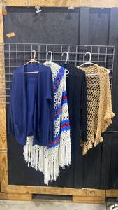 lot 2609 image: Ladies open front cardigans sz L XL and crocheted shawls