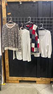 lot 2615 image: Ladies cardigans L-XL
