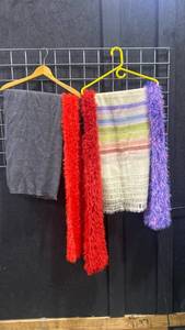 lot 2619 image: Scarves