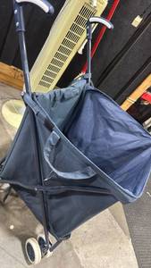 lot 2706 image: Folding utility cart