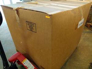 lot 21 image: Huge Resale Value 4 x 40 x 37 Gaylord Pallet with Qty 30 humidifiers with retail at $139 each, Great investment for many sales - Retail $4,170