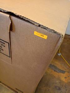 lot 22 image: Huge Resale Value 4 x 40 x 37 Gaylord Pallet with Qty 24 humidifiers with retail at $139 each, Great investment for many sales  - Retail $3,336