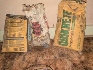 lot 124 image: Quikrete Ready-to-Use Mortar 60 lb Bag Lot