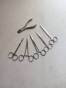 lot 149 image: Medical Surgical Instrument Set 6 Pieces Forceps Scissors