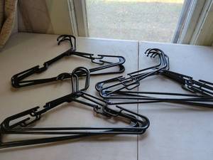 lot 185 image: Black Plastic Clothing Hangers Lot 12 Count
