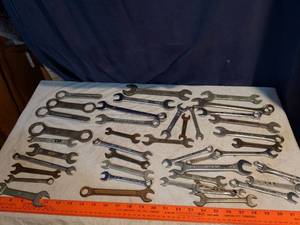 lot 228 image: Lot of 40 Combination Wrenches Open End Wrenches