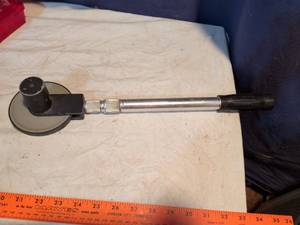 lot 230 image: Magnetic Base Indicator Holder