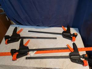 lot 238 image: Hayes Brothers Tool Set 4 Piece Bar Clamp Spreader 24in