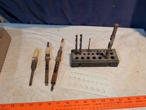 lot 247 image: Wood Chisel Set 3-Piece with Tool Holder Block