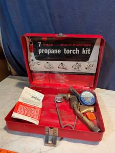 lot 273 image: Craftsman 7-Piece Multi-Purpose Propane Torch Kit