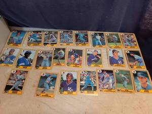 lot 308 image: Topps Kansas City Royals Baseball Card Lot 1987
