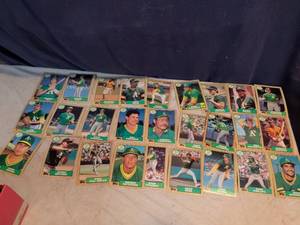 lot 309 image: Topps Oakland Athletics Baseball Cards Lot 1980s