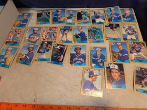 lot 310 image: Topps Toronto Blue Jays Baseball Cards Lot 1984