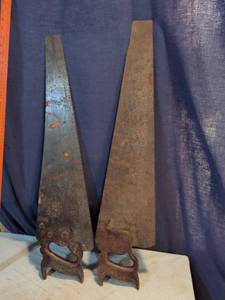 lot 323 image: Pair of Hand Saws Approximately 28 Inches Long