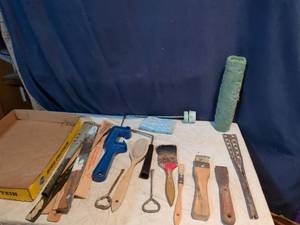 lot 355 image: Painting and Drywall Tool Lot Brushes Scrapers Rollers Putty Knives