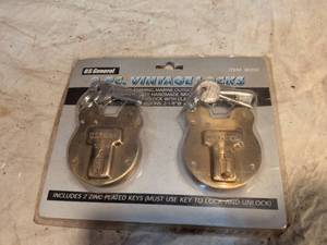 lot 373 image: U.S. General 2 Pc. Vintage Locks Item 90260 2-18W