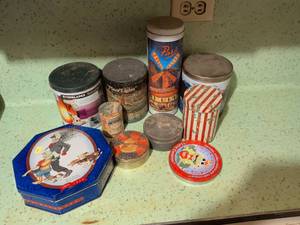 lot 509 image: Lot of 9 Decorative Tins Everglades Plaza Lights Paris Moulin Rouge