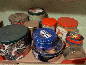 lot 511 image: Lot of Decorative Tin Containers with Lids