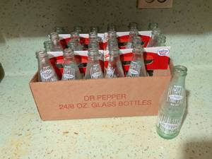 lot 547 image: Dr Pepper 248 oz Glass Bottles Case
