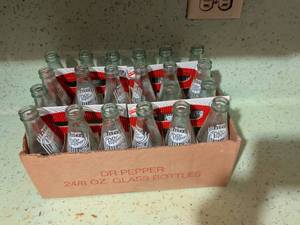 lot 549 image: Dr Pepper 218 oz Glass Bottles No Refill