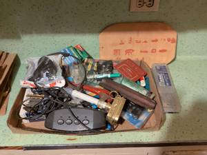 lot 559 image: Mixed Lot Box Kobalt 9in Demolition Saw Blades 25pk 6TPI Plus Assorted Items