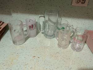 lot 560 image: Lot of 6 Glass Beer Mugs and Drinkware Assorted