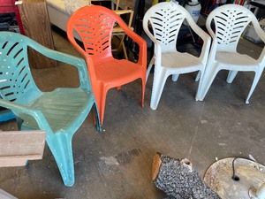 lot 148 image: 4 Plastic Chairs