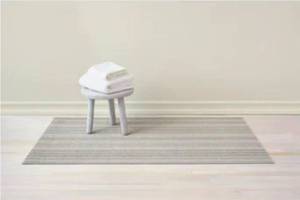 lot 21093 image: Chilewich Woven Floor Mat Tapis de Sol Tiss� - Retail $50