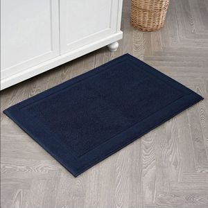 lot 21097 image: Memory Foam 60 cm x 91 cm Cotton Bath Mat Navy - Retail $25