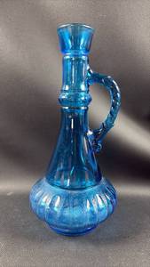 lot 3 image: Vintage Blue Glass Decanter