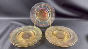 lot 5 image: 5) Carnival Glass Plates 8.5 Inches Diameter