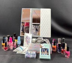 lot 75 image: Fashion Designer Nails, Vanity Mirror and Butterfly Temp Tattoos Bundle