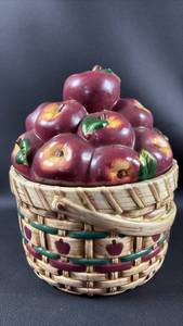 lot 94 image: Vintage Ceramic Apple Basket Decorative Air Tight Container with Lid