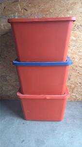 lot 103 image: 3 Good Totes
