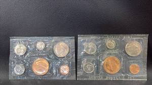 lot 142 image: United States Mint Philadelphia and Denver Souvenir Sets 1978 Uncirculated Coin Sets