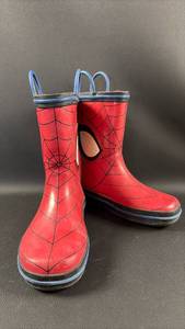 lot 162 image: Spider-Man Rubber Boots Youth Size 13